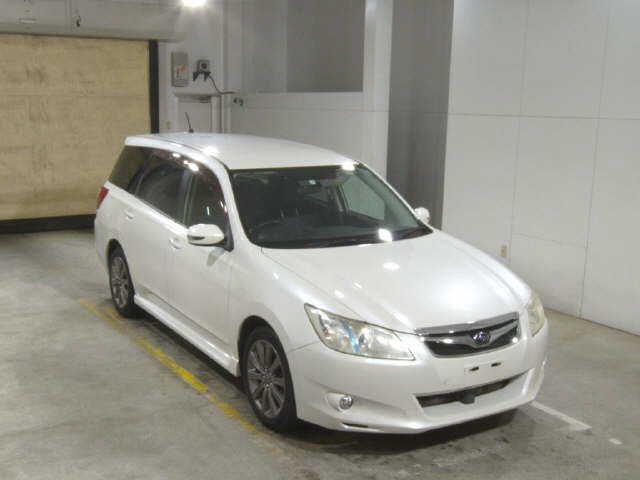 2011 Subaru Exiga 2.0i-S LTD - photo 1 2011 Subaru Exiga 2.0i-S LTD Sedan for sale, Japanese used car export | GULJI TRADERS