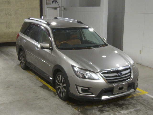 2015 Subaru Exiga CROSSOVER7 - photo 1 2015 Subaru Exiga CROSSOVER7 Sedan for sale, Japanese used car export - photo 1 of 7 | GULJI TRADERS
