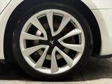 2020 Tesla Model 3 Long-range Glass roof Black leather 19-inch alloy wheels ETC Pearl Sedan for sale, Japanese used car export - photo 45 of 49 | GULJI TRADERS