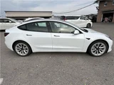 2021 Tesla Model 3 Long Range White Sedan for sale, Japanese used car export - photo 6 of 20 | GULJI TRADERS