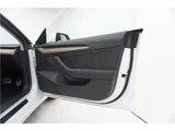 2021 Tesla Model 3 Dual motor AWD long range Pearl Sedan for sale, Japanese used car export - photo 30 of 65 | GULJI TRADERS