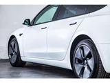 2021 Tesla Model 3 Standard Range Plus White Sedan for sale, Japanese used car export - photo 32 of 67 | GULJI TRADERS