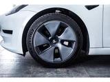 2021 Tesla Model 3 Standard Range Plus White Sedan for sale, Japanese used car export - photo 34 of 67 | GULJI TRADERS