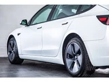 2021 Tesla Model 3 Standard Range Plus White Sedan for sale, Japanese used car export - photo 32 of 71 | GULJI TRADERS