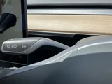 2021 Tesla Model 3 STANDARD PLUS Blue Sedan for sale, Japanese used car export - photo 21 of 30 | GULJI TRADERS