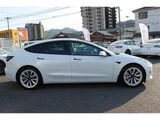2021 Tesla Model 3 Dual Motor AWD Long Range White Sedan for sale, Japanese used car export - photo 4 of 9 | GULJI TRADERS