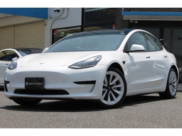 2021 Tesla Model 3 Standard Plus RWD White Sedan for sale, Japanese used car export - photo 1 of 9 | GULJI TRADERS