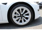 2021 Tesla Model 3 Standard Plus RWD White Sedan for sale, Japanese used car export - photo 8 of 9 | GULJI TRADERS