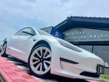 2021 Tesla Model 3 Long range Pearl Sedan for sale, Japanese used car export - photo 6 of 9 | GULJI TRADERS