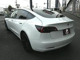 2022 Tesla Model 3 RWD 4-door Automatic 2WD 5-seater White Sedan for sale, Japanese used car export - photo 18 of 24 | GULJI TRADERS