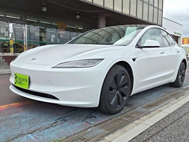 2025 Tesla Model 3 RWD - photo 1 2025 Tesla Model 3 RWD Pearl Sedan for sale, Japanese used car export | GULJI TRADERS