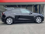 2022 Tesla Model Y RWD SUV for sale, Japanese used car export - photo 4 of 23 | GULJI TRADERS