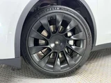 2023 Tesla Model Y RWD SUV for sale, Japanese used car export - photo 17 of 18 | GULJI TRADERS