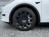 2024 Tesla Model Y RWD SUV for sale, Japanese used car export - photo 18 of 30 | GULJI TRADERS