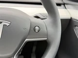 2024 Tesla Model Y RWD SUV for sale, Japanese used car export - photo 26 of 30 | GULJI TRADERS