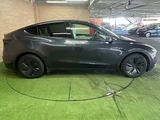 2025 Tesla Model Y RWD SUV for sale, Japanese used car export - photo 18 of 20 | GULJI TRADERS