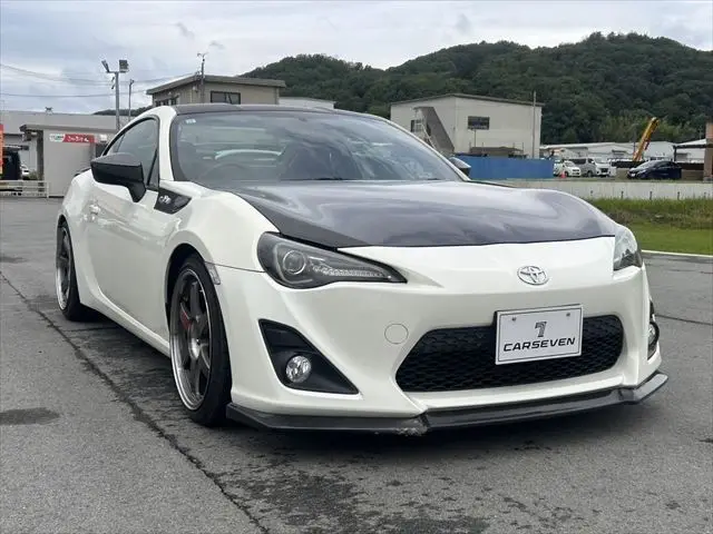 2012 Toyota 86 GT Limited, RAYS TE37SL wheels, GOO certified [Exterior ★4, Interior ★4] Pearl Color changed Coupe for sale, Japanese used car export - photo 1 of 54 | GULJI TRADERS