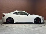 2012 Toyota 86 GT Limited Pearl Coupe for sale, Japanese used car export - photo 17 of 20 | GULJI TRADERS