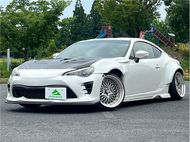 2012 Toyota 86 Coupe for sale, Japanese used car export - photo 1 of 70 | GULJI TRADERS