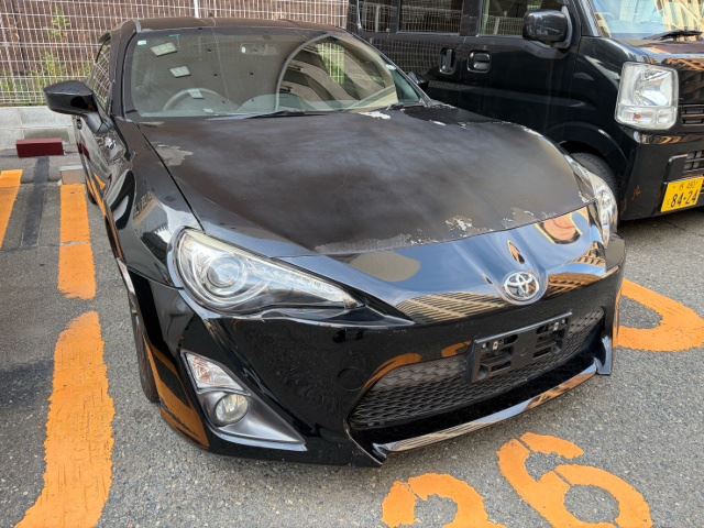 2012 Toyota 86 Coupe for sale, Japanese used car export - photo 1 of 34 | GULJI TRADERS