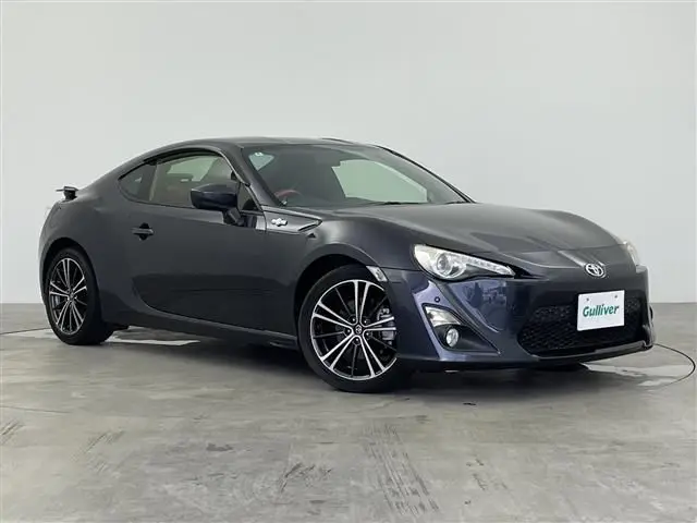 2012 Toyota 86 GT Limited - photo 1 2012 Toyota 86 GT Limited Gray Coupe for sale, Japanese used car export - photo 1 of 24 | GULJI TRADERS