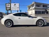 2012 Toyota 86 2.0GT White Coupe for sale, Japanese used car export - photo 10 of 17 | GULJI TRADERS