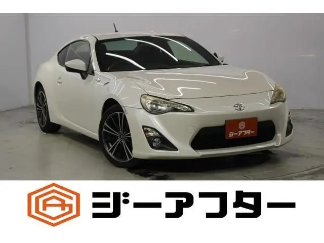 2012 Toyota 86 2.0GT White Coupe for sale, Japanese used car export - photo 1 of 30 | GULJI TRADERS