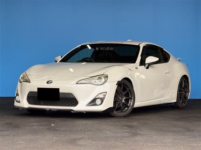 2012 Toyota 86 Coupe for sale, Japanese used car export - photo 1 of 30 | GULJI TRADERS