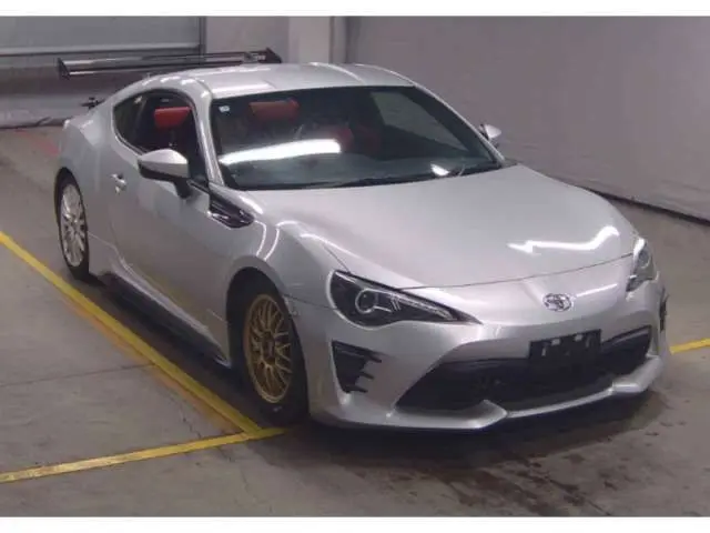 2012 Toyota 86 GT Limited Silver Coupe for sale, Japanese used car export - photo 1 of 6 | GULJI TRADERS