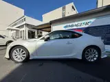 2012 Toyota 86 2.0 GT White Coupe for sale, Japanese used car export - photo 6 of 9 | GULJI TRADERS