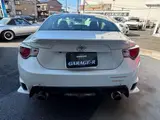 2012 Toyota 86 2.0 GT White Coupe for sale, Japanese used car export - photo 7 of 9 | GULJI TRADERS