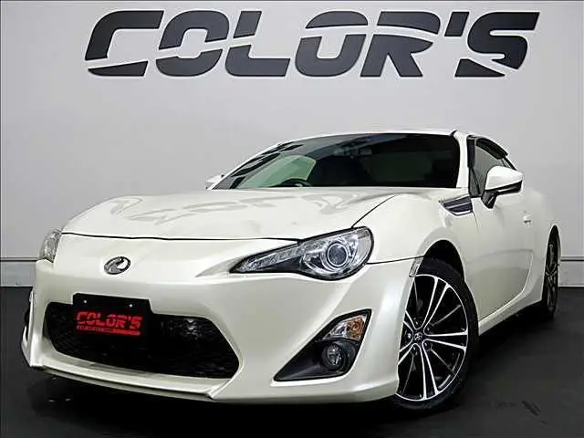 2012 Toyota 86 GT White Coupe for sale, Japanese used car export - photo 1 of 9 | GULJI TRADERS
