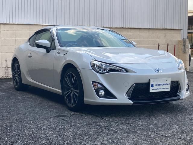 2012 Toyota 86 GT - photo 1 2012 Toyota 86 GT Coupe for sale, Japanese used car export - photo 1 of 8 | GULJI TRADERS