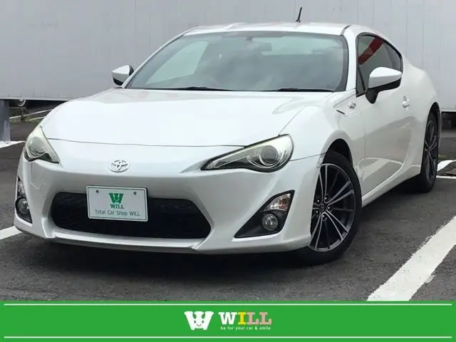 2013 Toyota 86 GT Pearl Coupe for sale, Japanese used car export - photo 1 of 27 | GULJI TRADERS
