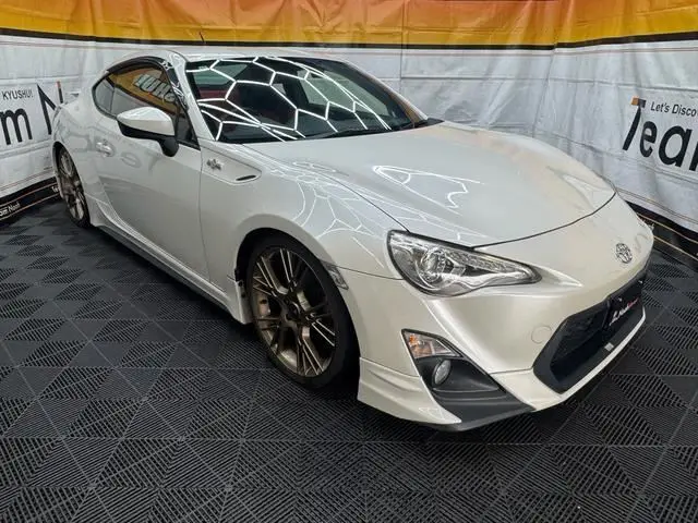 2013 Toyota 86 GT Limited Other Coupe for sale, Japanese used car export - photo 1 of 7 | GULJI TRADERS