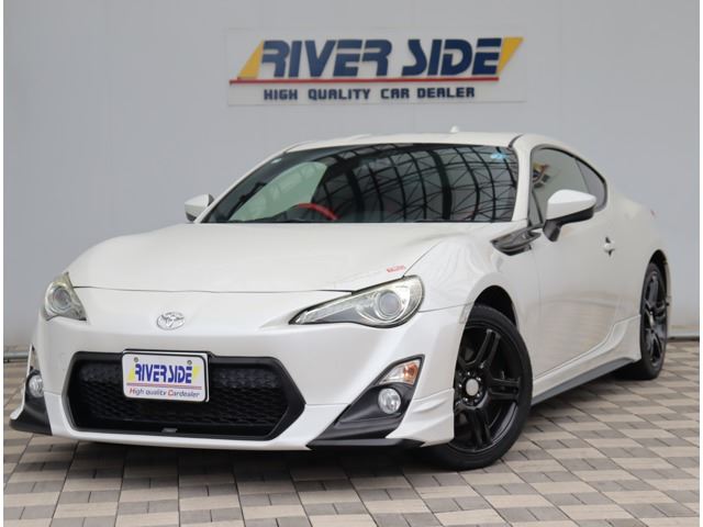2013 Toyota 86 2.0 GT - photo 1 2013 Toyota 86 2.0 GT Coupe for sale, Japanese used car export - photo 1 of 37 | GULJI TRADERS