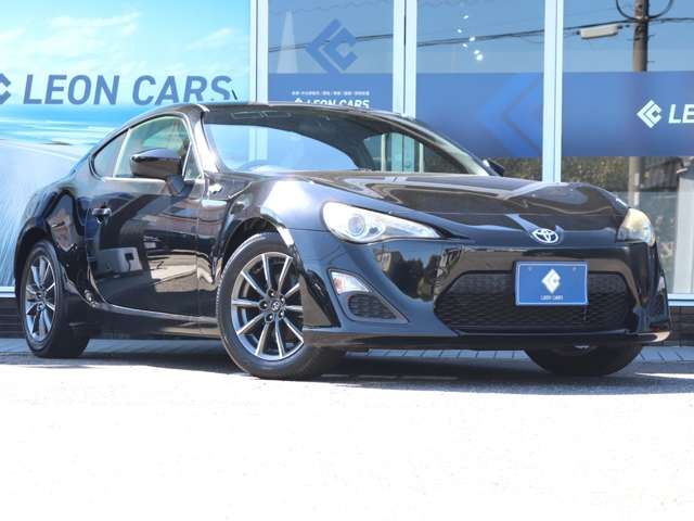 2013 Toyota 86 2.0 G - photo 1 2013 Toyota 86 2.0 G Coupe for sale, Japanese used car export - photo 1 of 38 | GULJI TRADERS