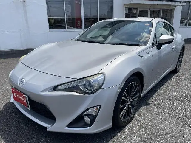 2013 Toyota 86 GT Silver Coupe for sale, Japanese used car export - photo 1 of 10 | GULJI TRADERS