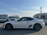 2013 Toyota 86 2.0GT Pearl Coupe for sale, Japanese used car export - photo 8 of 15 | GULJI TRADERS