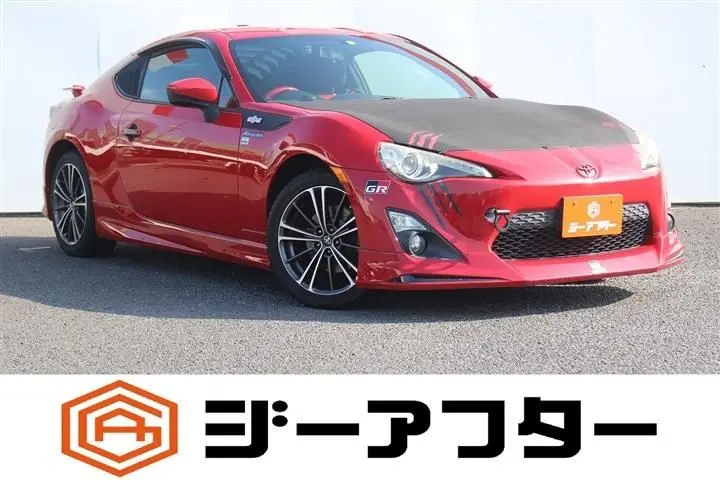2013 Toyota 86 2.0GT Limited Red Coupe for sale, Japanese used car export - photo 1 of 30 | GULJI TRADERS