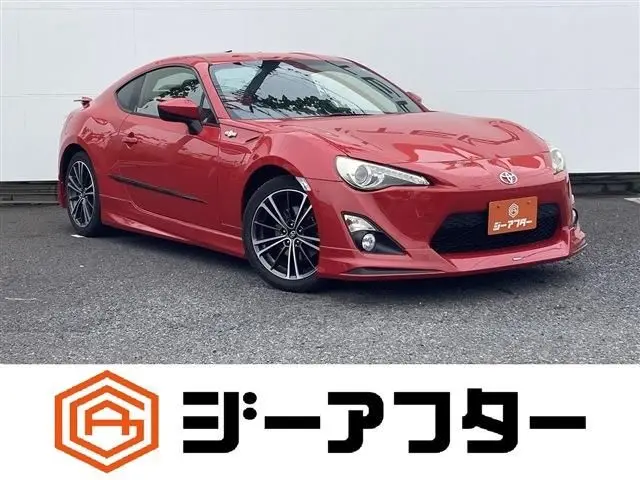 2013 Toyota 86 2.0GT Limited - photo 1 2013 Toyota 86 2.0GT Limited Red Coupe for sale, Japanese used car export - photo 1 of 30 | GULJI TRADERS