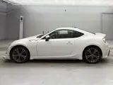 2013 Toyota 86 White Coupe for sale, Japanese used car export - photo 5 of 14 | GULJI TRADERS