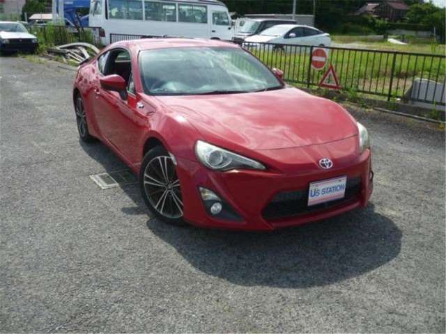 2013 Toyota 86 - photo 1 2013 Toyota 86 Coupe for sale, Japanese used car export - photo 1 of 41 | GULJI TRADERS