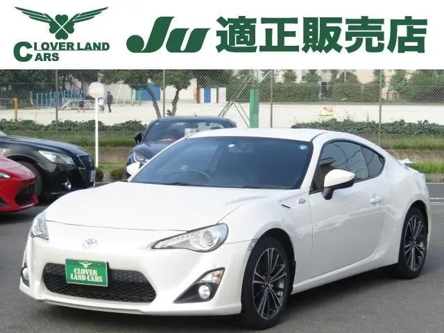 2013 Toyota 86 2.0 GT Limited White Coupe for sale, Japanese used car export - photo 1 of 16 | GULJI TRADERS