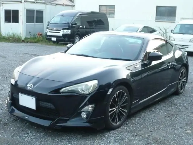 2013 Toyota 86 GT Yellow Limited Black Coupe for sale, Japanese used car export - photo 1 of 9 | GULJI TRADERS