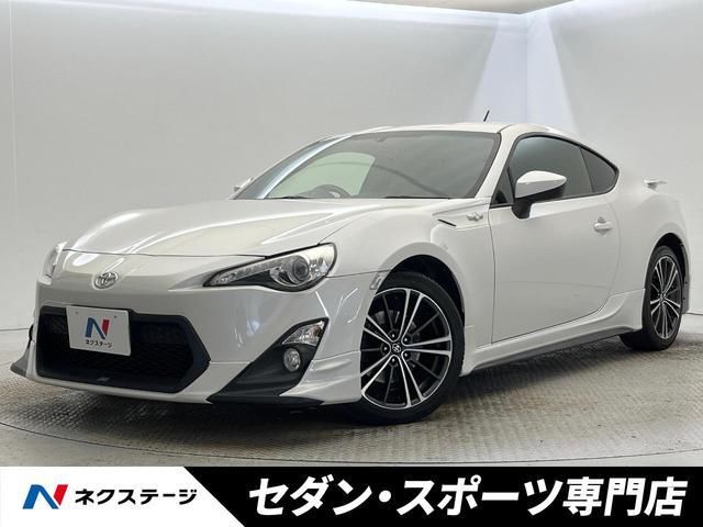 2013 Toyota 86 Coupe for sale, Japanese used car export - photo 1 of 9 | GULJI TRADERS