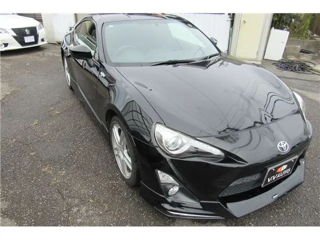 2014 Toyota 86 GT Limited - photo 1 2014 Toyota 86 GT Limited Coupe for sale, Japanese used car export - photo 1 of 42 | GULJI TRADERS