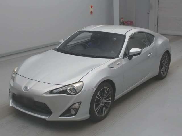 2014 Toyota 86 - photo 1 2014 Toyota 86 Coupe for sale, Japanese used car export - photo 1 of 12 | GULJI TRADERS