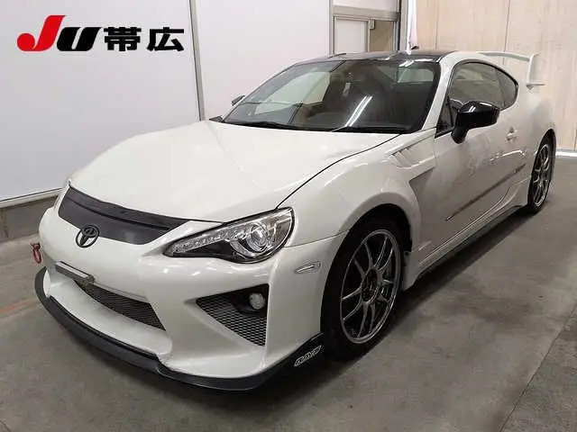 2014 Toyota 86 GT Pearl Coupe for sale, Japanese used car export - photo 1 of 8 | GULJI TRADERS