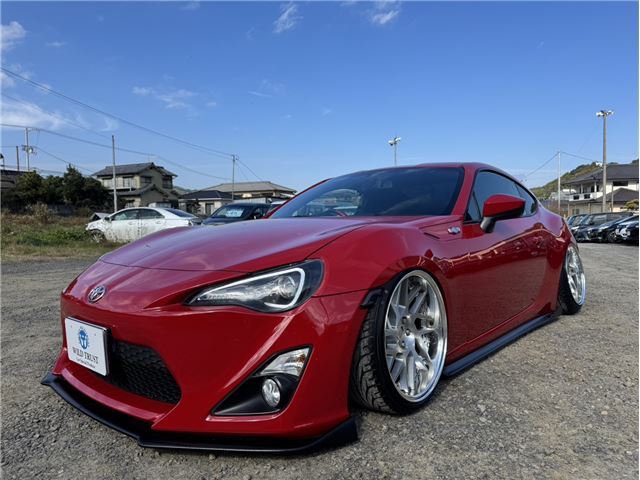 2015 Toyota 86 GT Coupe for sale, Japanese used car export - photo 1 of 40 | GULJI TRADERS